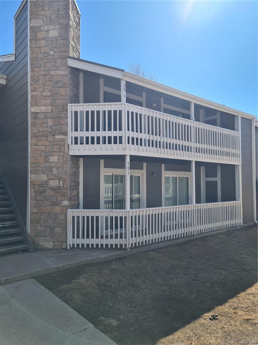 Robinwood Aurora Condo / Townhome | MLS #: 890313518051 E Kentucky Avenue 201, Aurora Beds: 3 Baths: 2 Price: $245,000