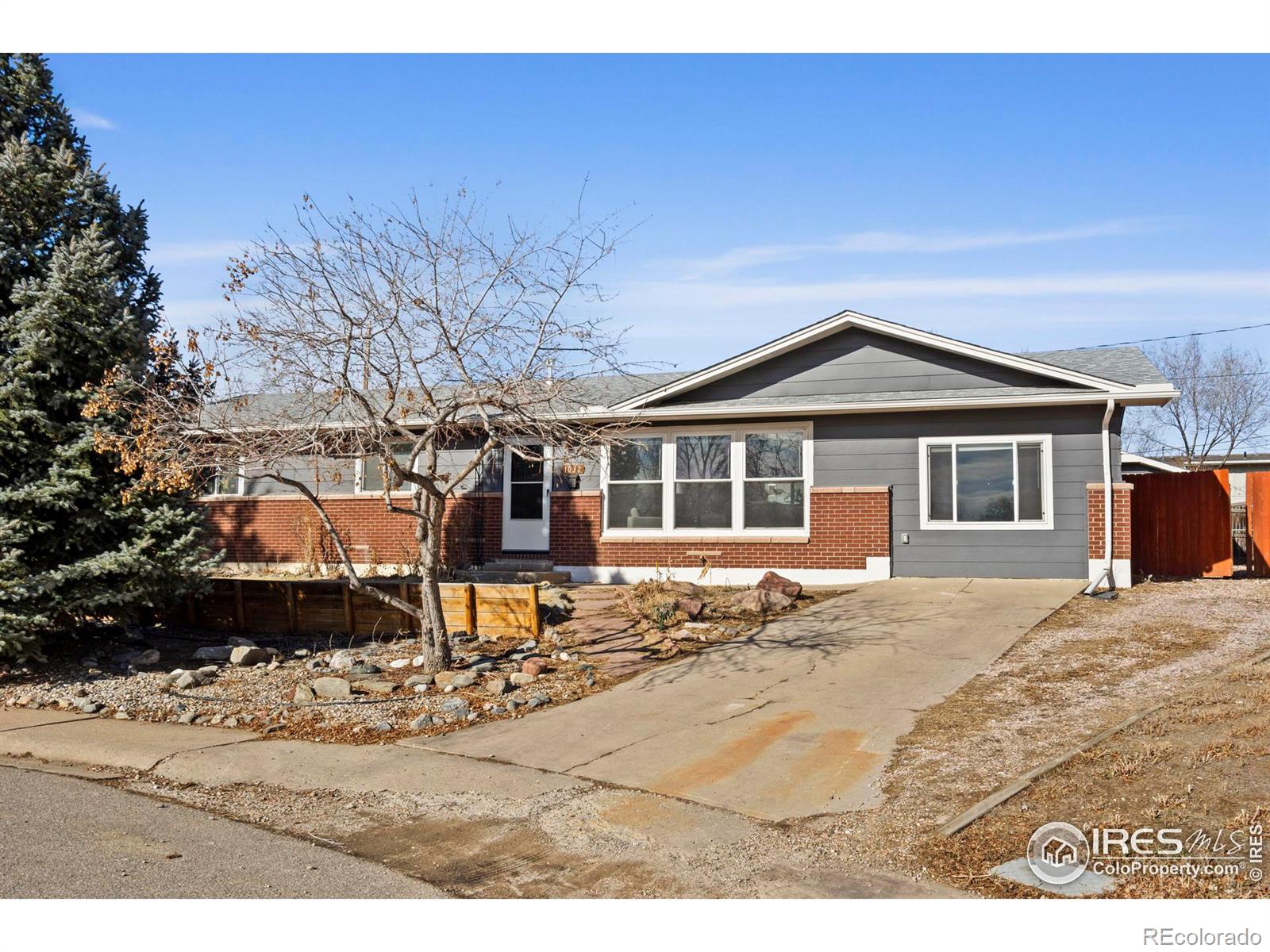 1032  Fuchsia Court, loveland MLS: 4567891027144 Beds: 3 Baths: 2 Price: $430,000