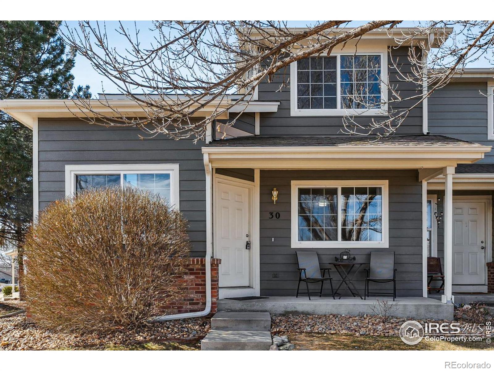 51 21st avenue, Longmont sold home. Closed on 2025-04-18 for $332,000.
