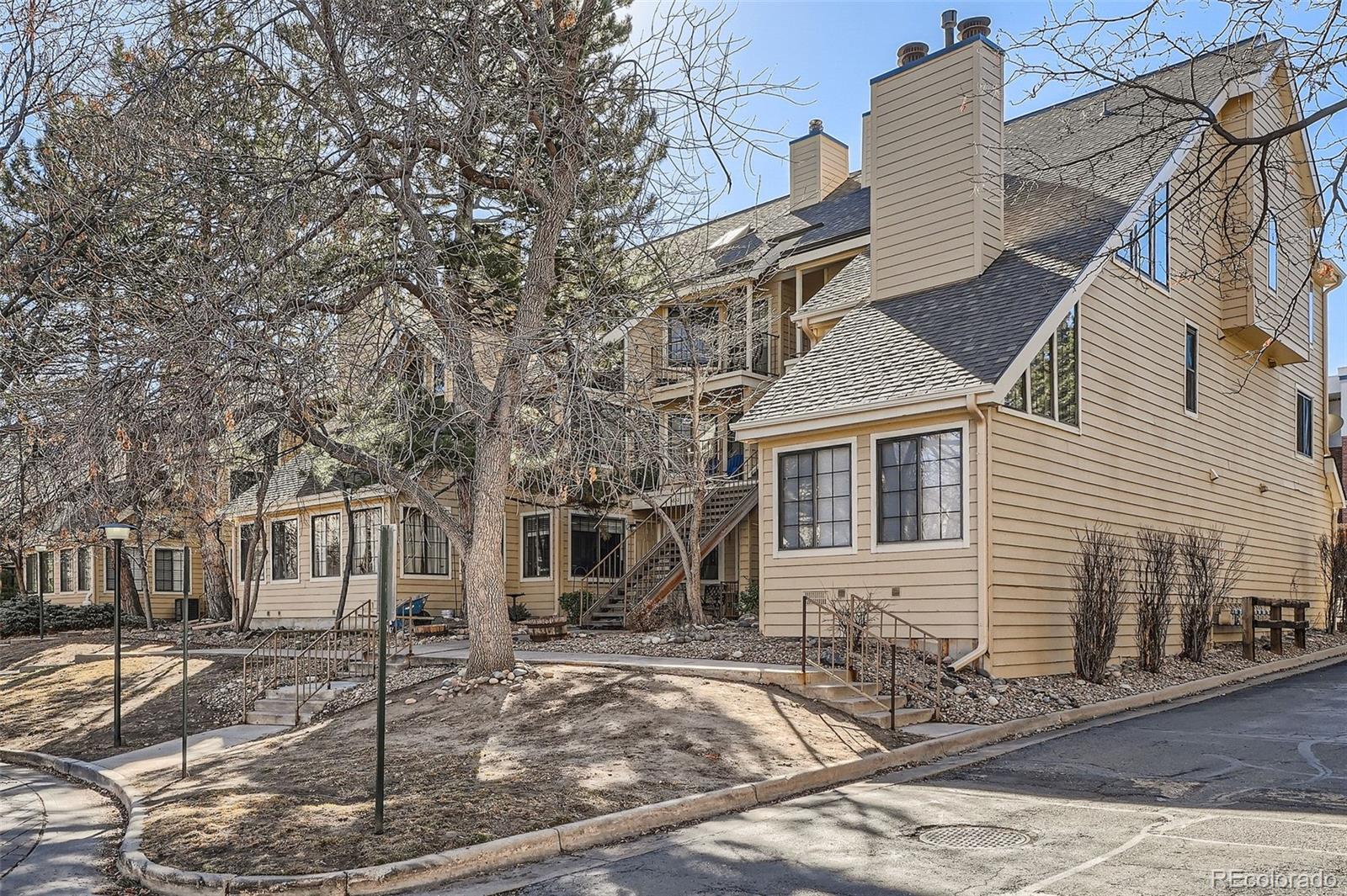 4832 e kentucky avenue, Denver sold home. Closed on 2025-06-06 for $375,200.