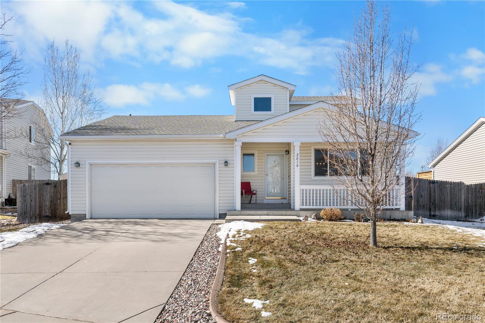 2010 E 125th Place, thornton MLS: 2604875 Beds: 3 Baths: 3 Price: $525,000