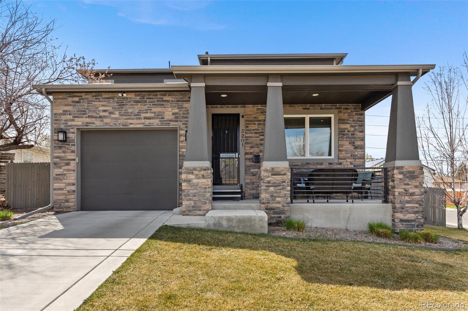 3201 s emerson street, englewood sold home. Closed on 2025-06-13 for $1,175,000.