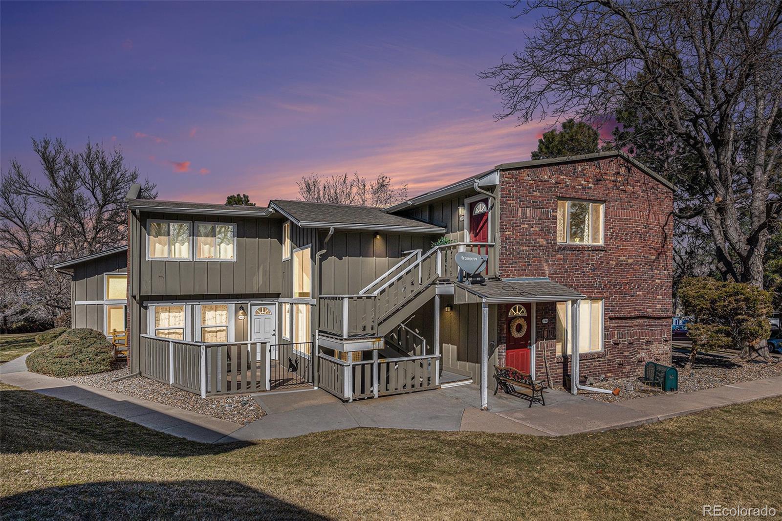 857 S Van Gordon Court G208, Lakewood  MLS: 1627066 Beds: 2 Baths: 2 Price: $250,000