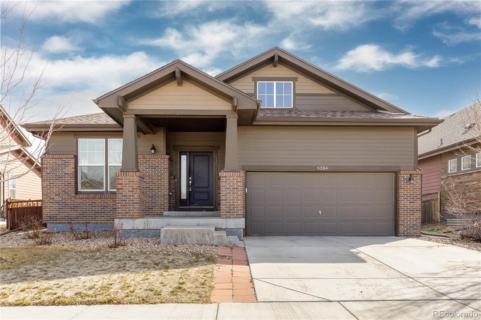6284 N Genoa Way, aurora MLS: 3219085 Beds: 6 Baths: 3 Price: $595,000