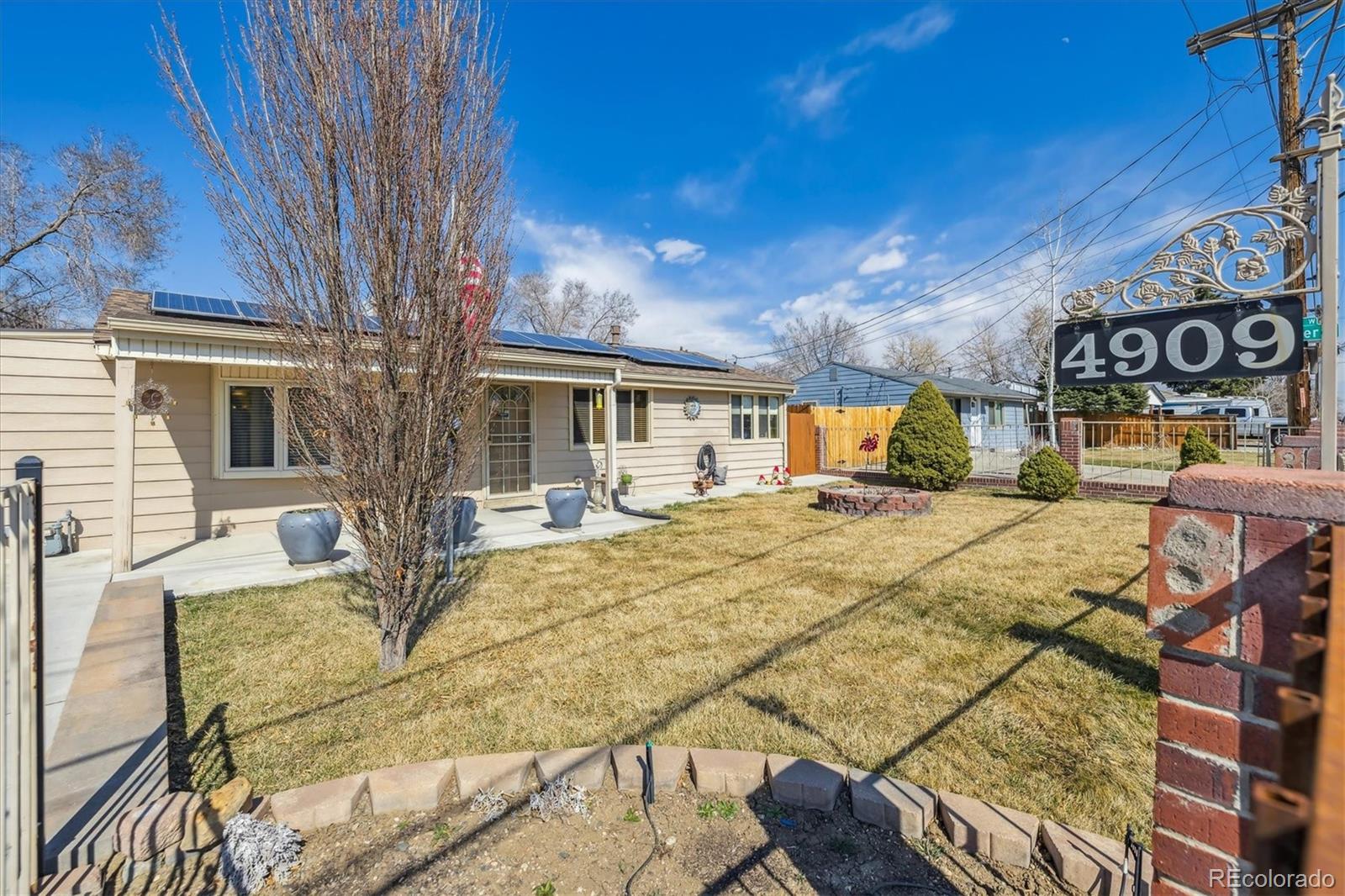 4909 W Mississippi Avenue, denver MLS: 9263504 Beds: 3 Baths: 1 Price: $425,000