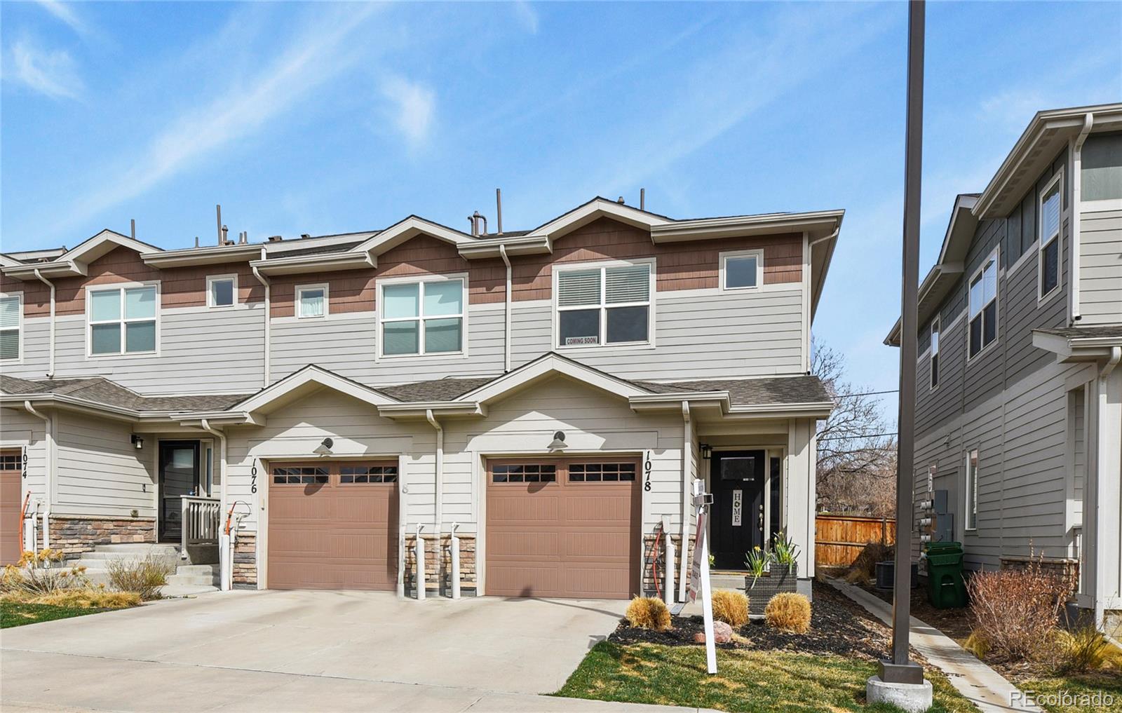 1078  Oak Circle, denver MLS: 8105377 Beds: 2 Baths: 3 Price: $465,000