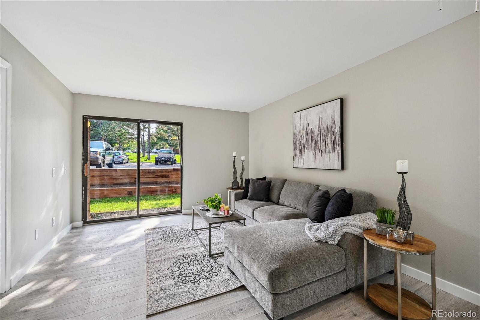 4274 s salida way, Aurora sold home. Closed on 2025-06-11 for $177,000.