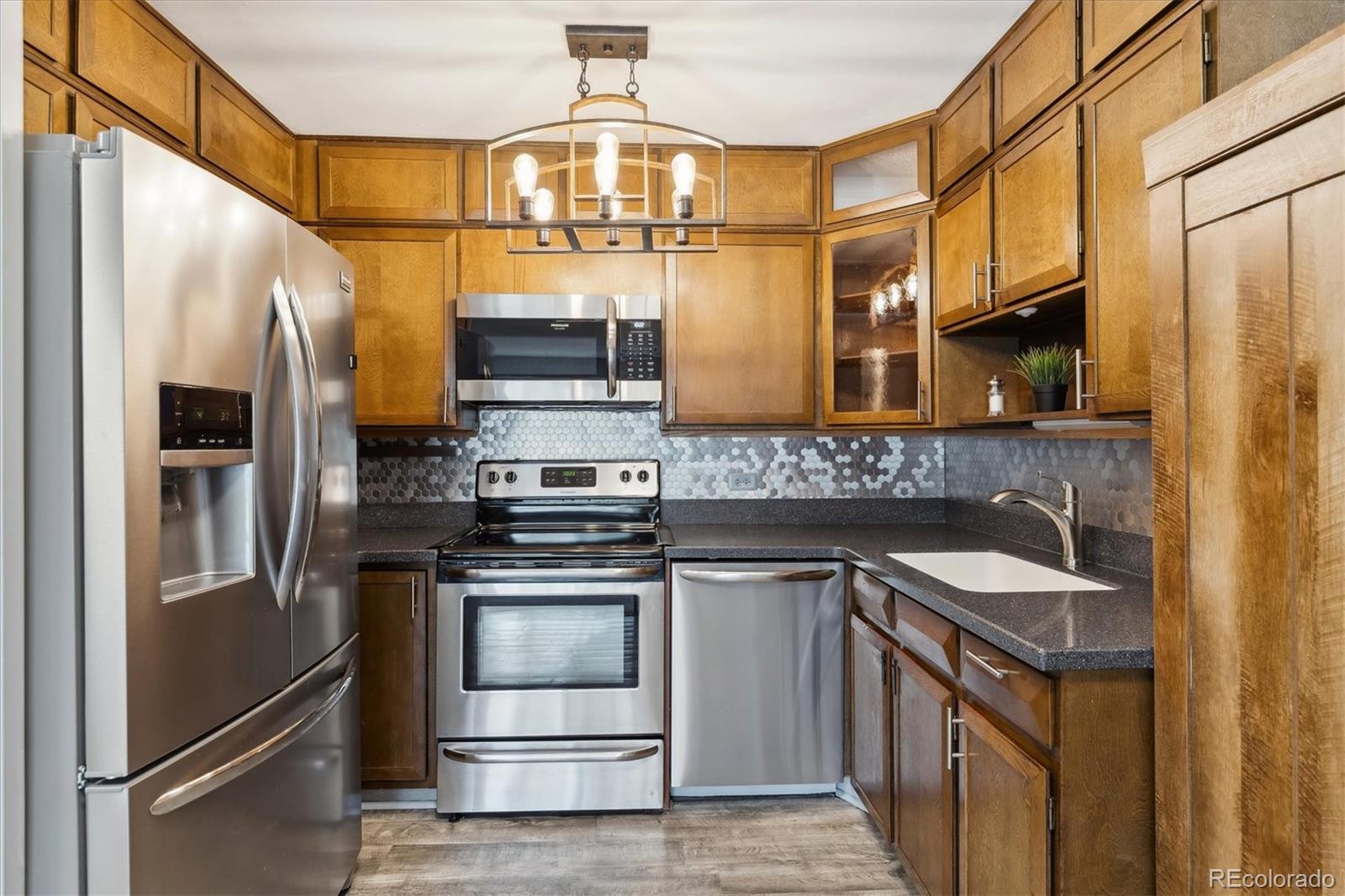 Windsor Gardens Denver Condo / Townhome | MLS #: 3988173615 S Alton Way 7A, Denver Beds: 2 Baths: 2 Price: $230,000