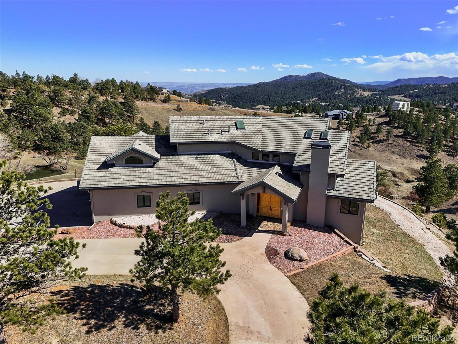 156 s lookout mountain road, Golden sold home. Closed on 2025-07-07 for $1,650,000.