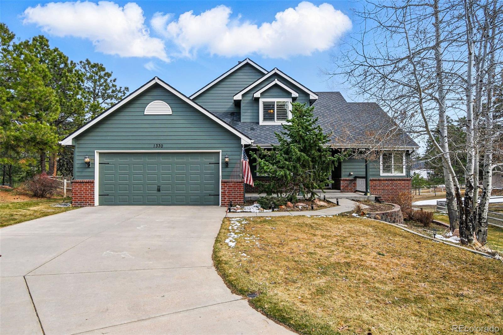 1330  Conifer Place, elizabeth MLS: 1872376 Beds: 4 Baths: 4 Price: $749,000