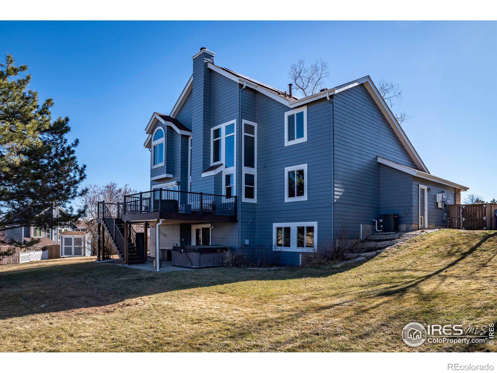 1625  Adobe Place, highlands ranch MLS: 4567891028226 Beds: 5 Baths: 4 Price: $899,000