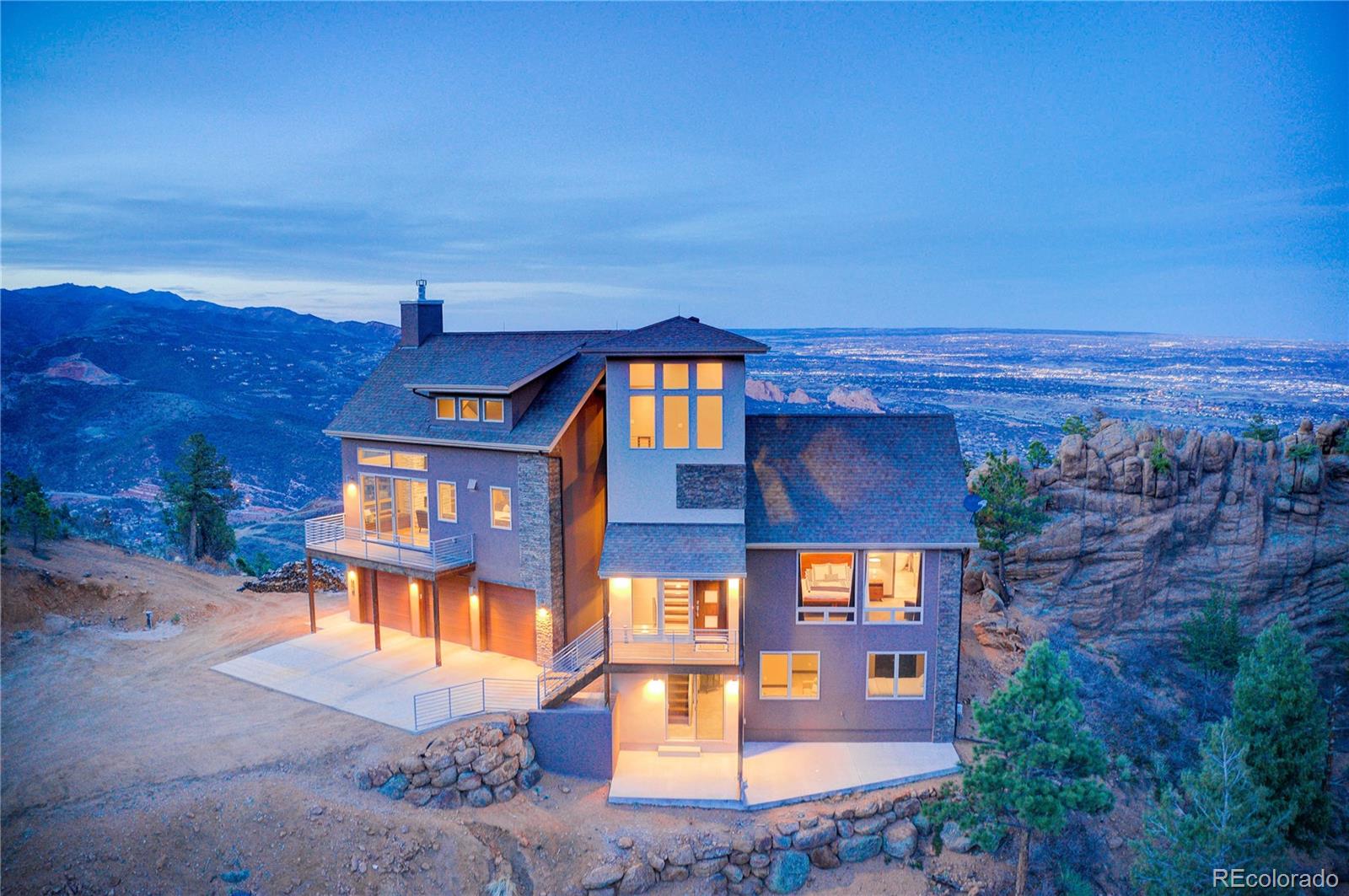 645 sugarloaf summit road, Manitou Springs sold home. Closed on 2025-05-08 for $1,200,000.