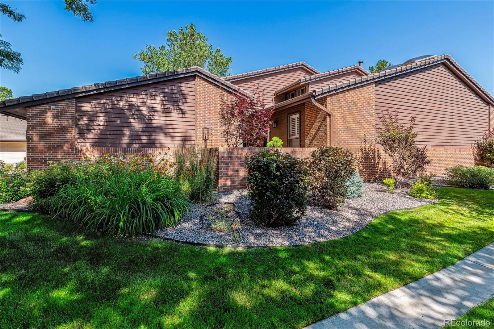 6115 w mansfield avenue, Denver sold home. Closed on 2025-05-01 for $689,800.