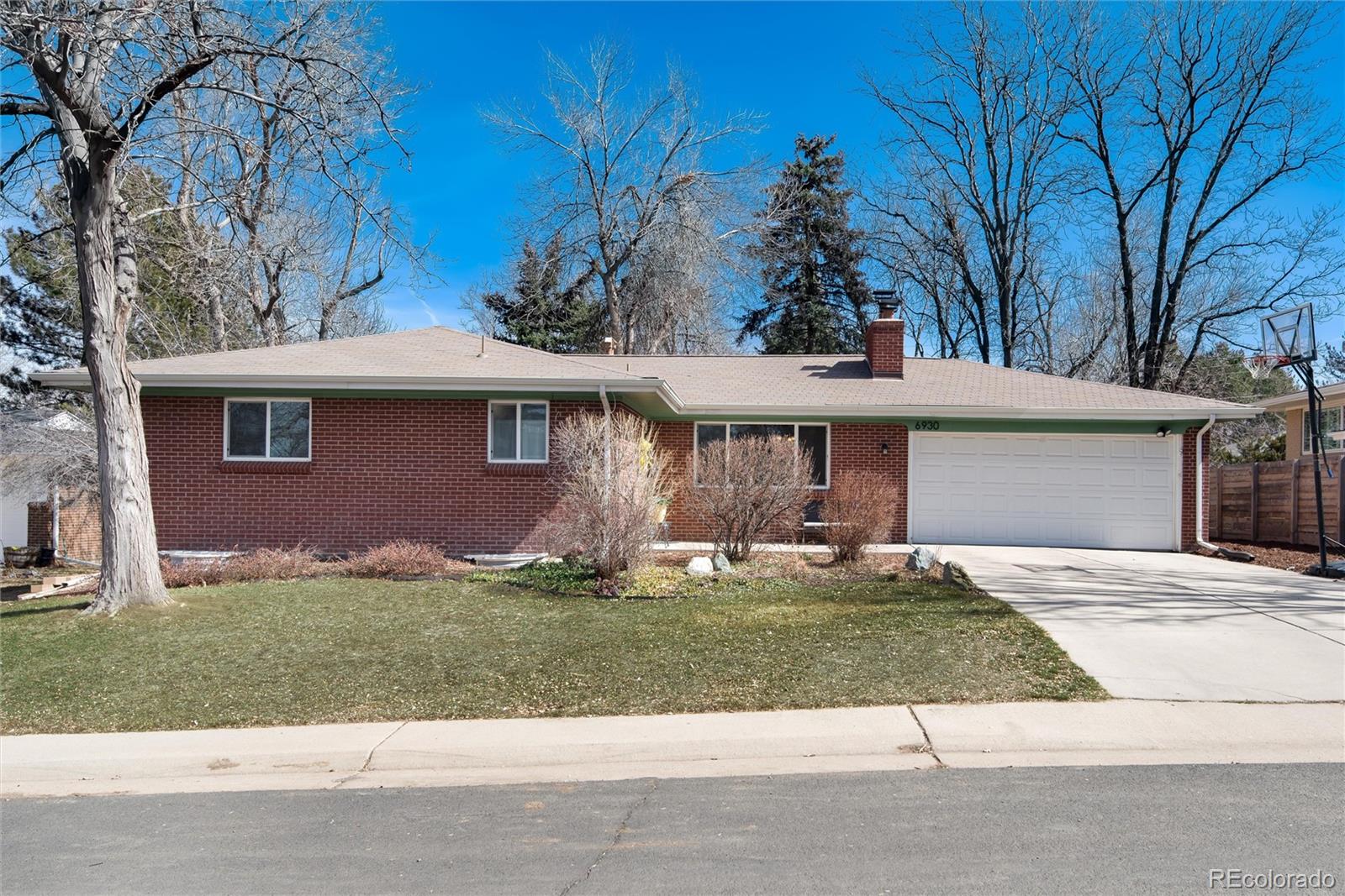 6930 S Delaware Street, littleton MLS: 2438801 Beds: 5 Baths: 3 Price: $734,950