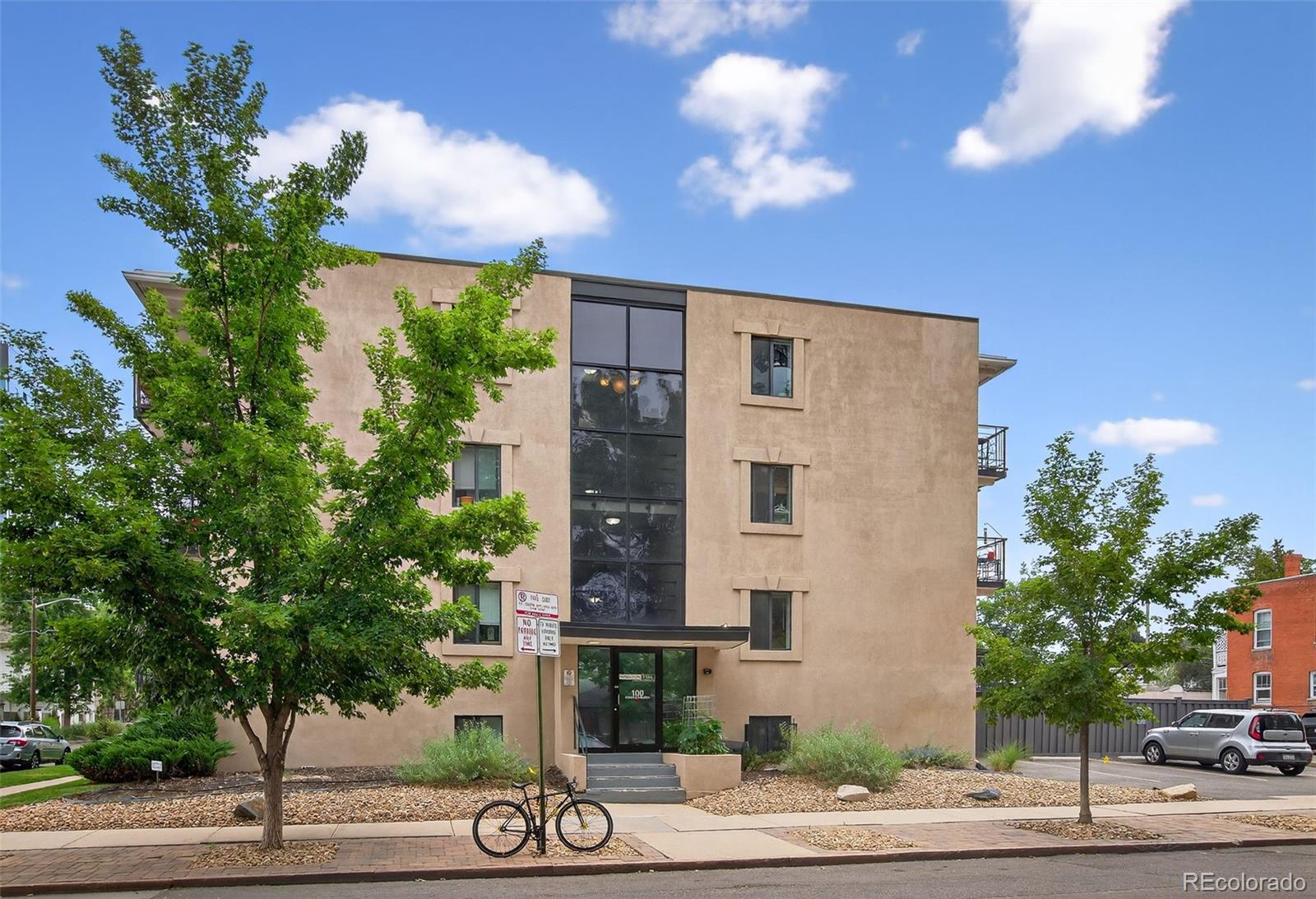 Wash Park Denver Condo / Townhome | MLS #: 8586649100 S Clarkson Street 303, Denver Beds: 1 Baths: 1 Price: $249,000