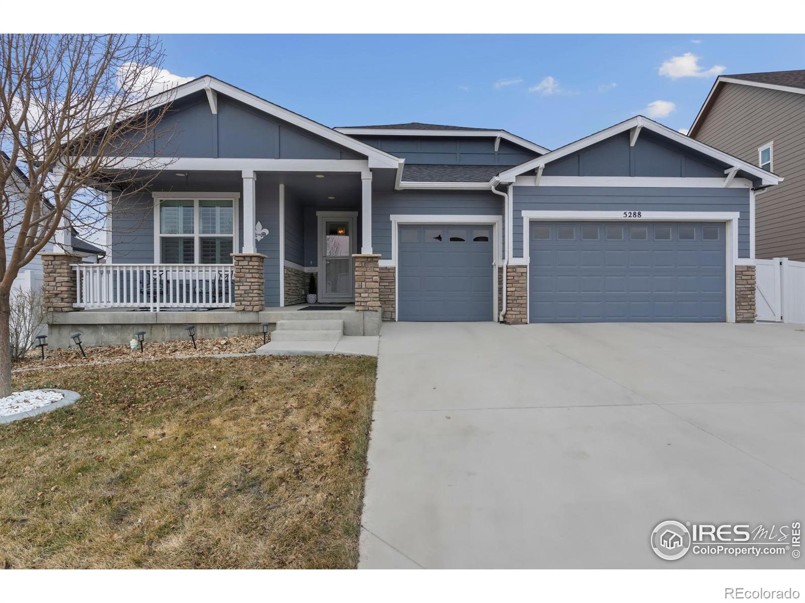 5288  Chantry Drive, windsor MLS: 4567891028353 Beds: 5 Baths: 4 Price: $710,000