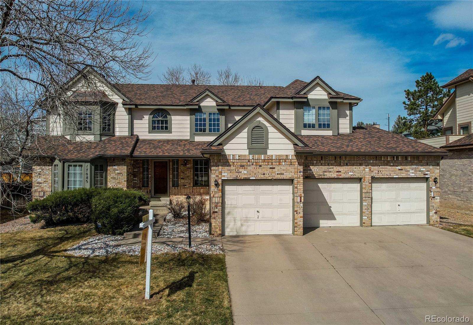 17085 E Dorado Circle, centennial MLS: 8298510 Beds: 5 Baths: 4 Price: $745,000