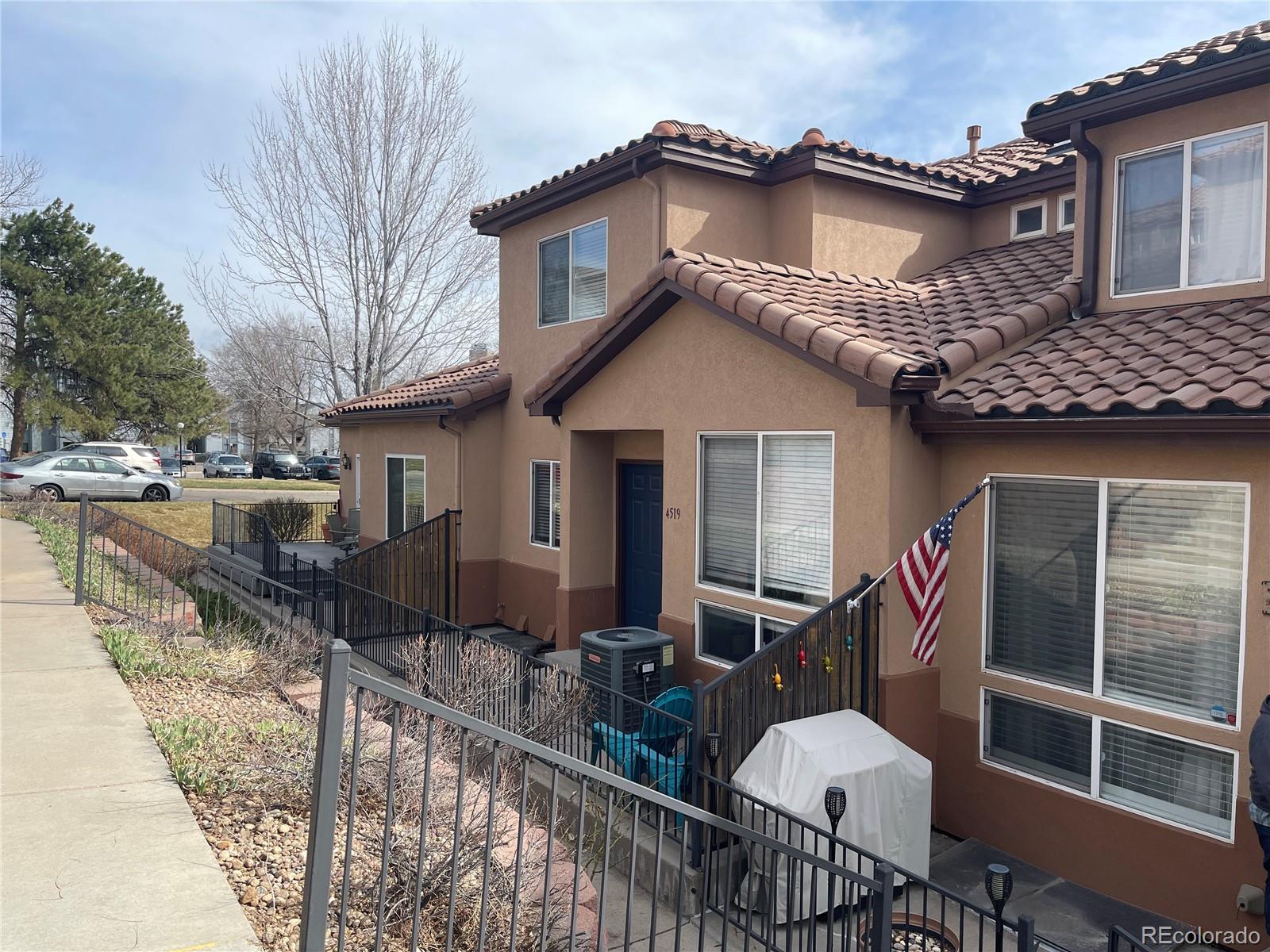 Cherry Creek Pointe Aurora Condo / Townhome | MLS #: 50174184519 S Atchison Way , Aurora Beds: 3 Baths: 3 Price: $450,000