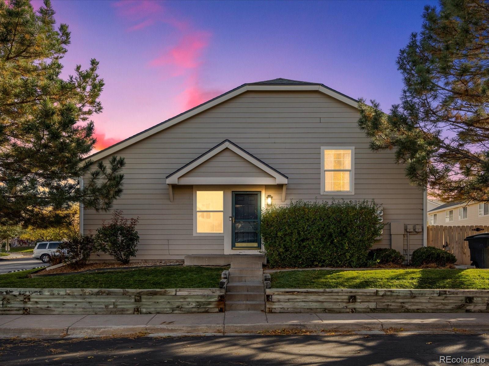 1273 S Zeno Way A, Aurora  MLS: 4813149 Beds: 3 Baths: 2 Price: $329,900