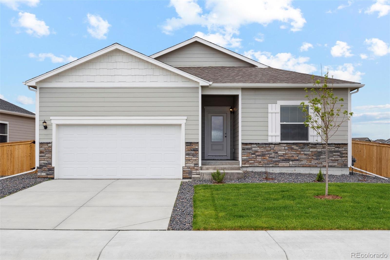 1051  Long Meadows Street, severance MLS: 8695097 Beds: 3 Baths: 2 Price: $508,900
