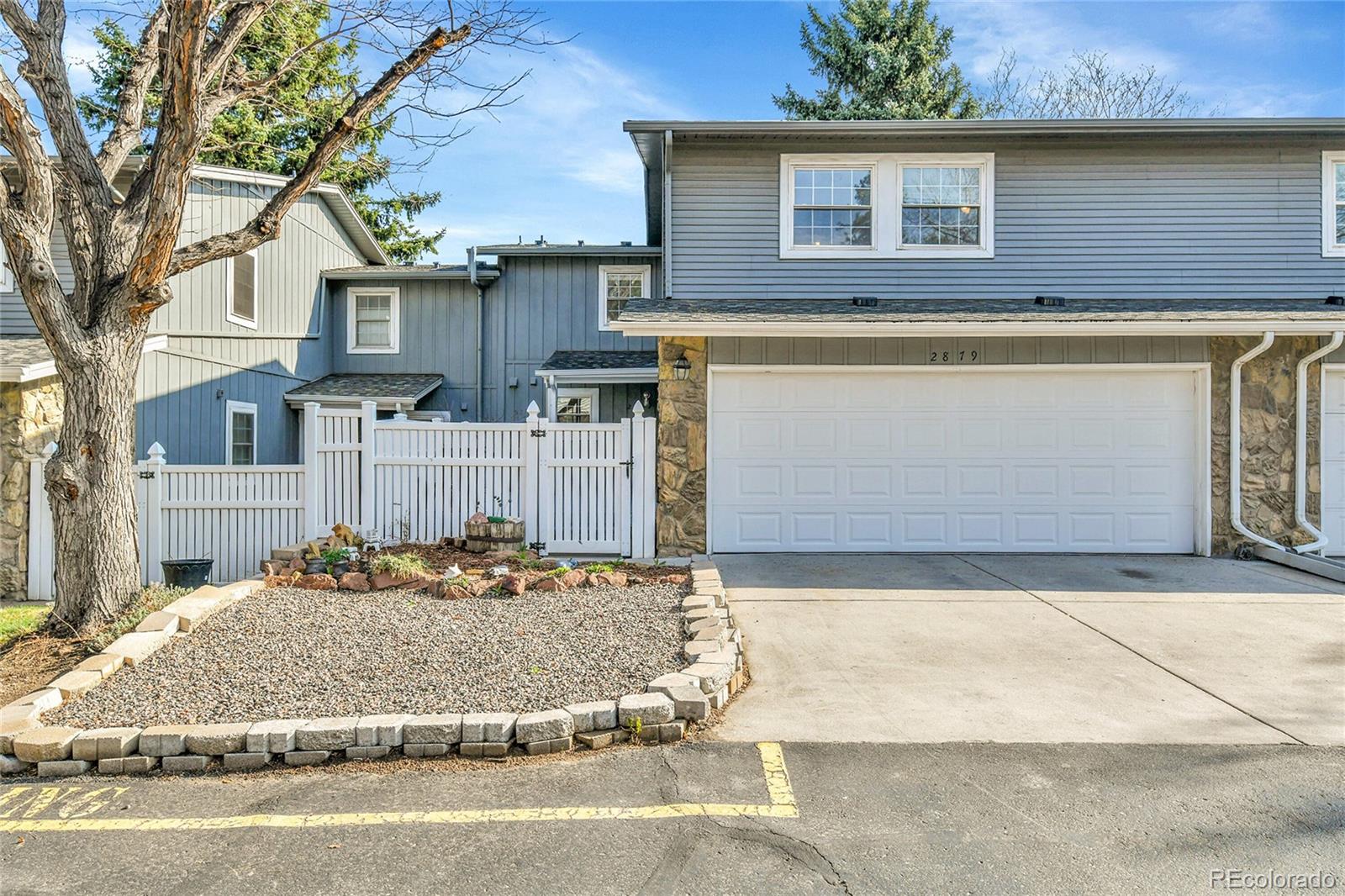 2879 S Xanadu Way , Aurora  MLS: 9885610 Beds: 4 Baths: 3 Price: $419,900