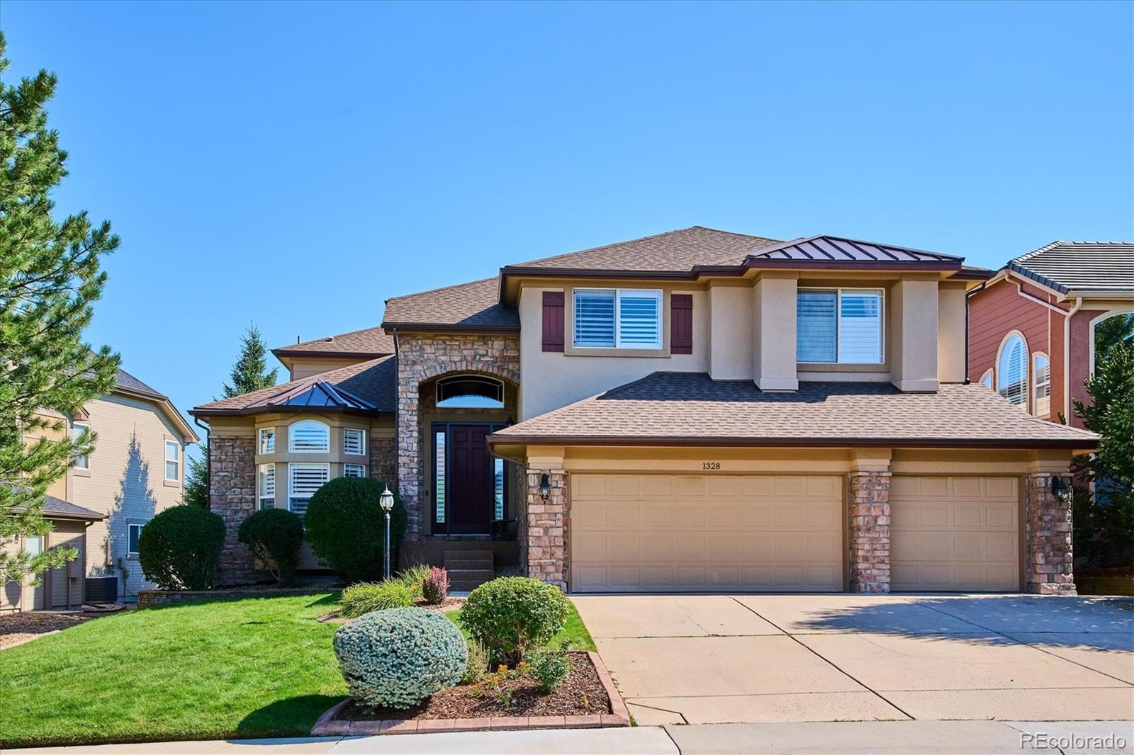 1328  Double Eagle Court, castle rock MLS: 9524133 Beds: 4 Baths: 5 Price: $899,000