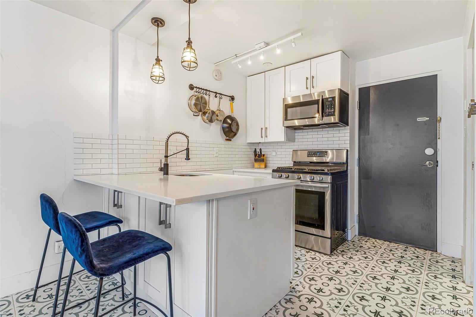 Capitol Denver Condo / Townhome | MLS #: 5674482789 N Clarkson Street 406, Denver Beds: 0 Baths: 1 Price: $175,000