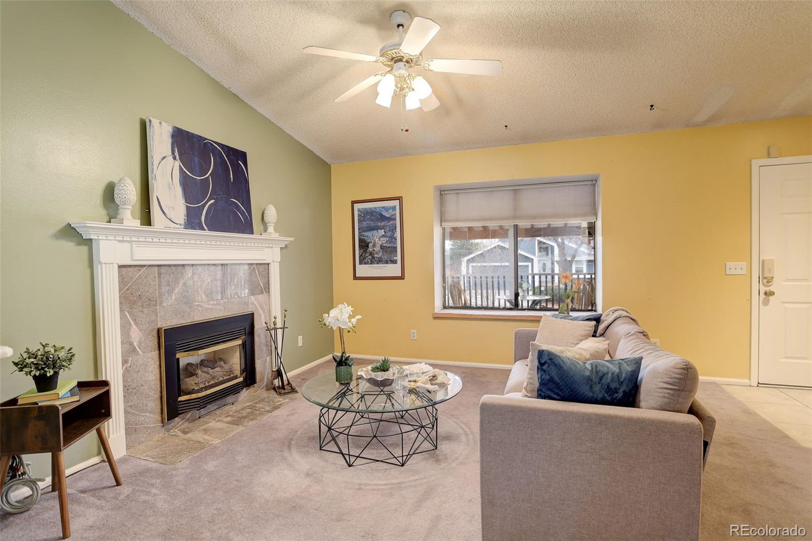 19326 E Greenwood Place, aurora MLS: 7347146 Beds: 2 Baths: 2 Price: $435,000