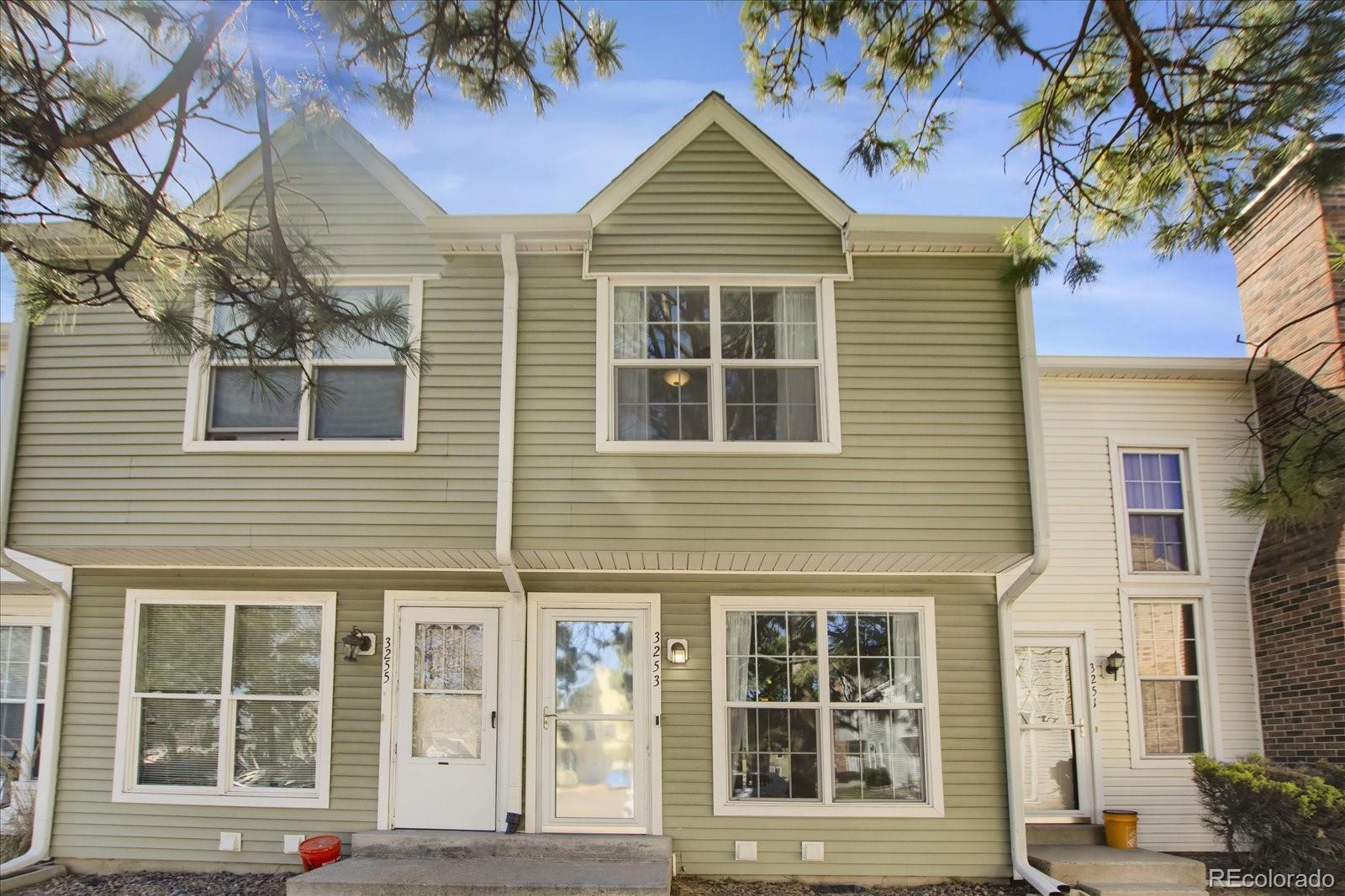 3253 S Estes Street , Lakewood  MLS: 5307739 Beds: 2 Baths: 3 Price: $359,500