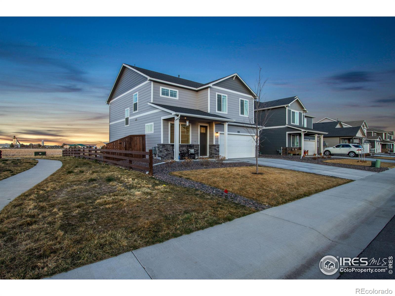 6063  Holstein Drive, windsor MLS: 4567891028975 Beds: 4 Baths: 3 Price: $517,500