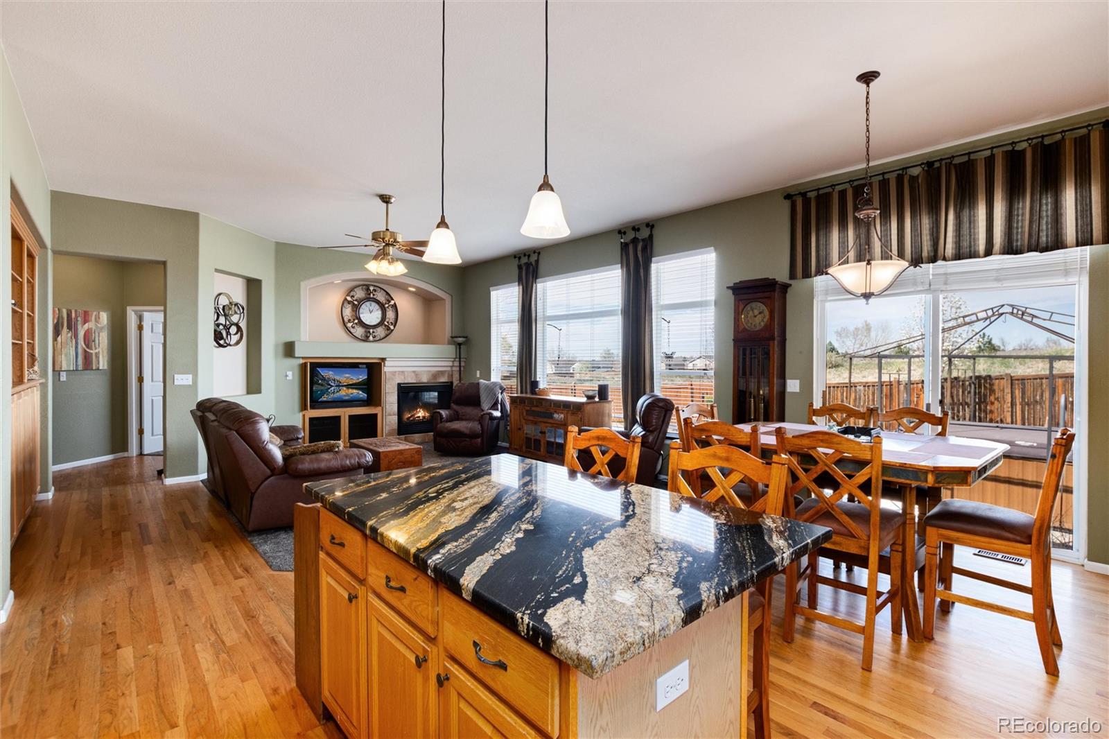 11302  Mesa Verde Place, parker MLS: 4001559 Beds: 3 Baths: 3 Price: $697,000