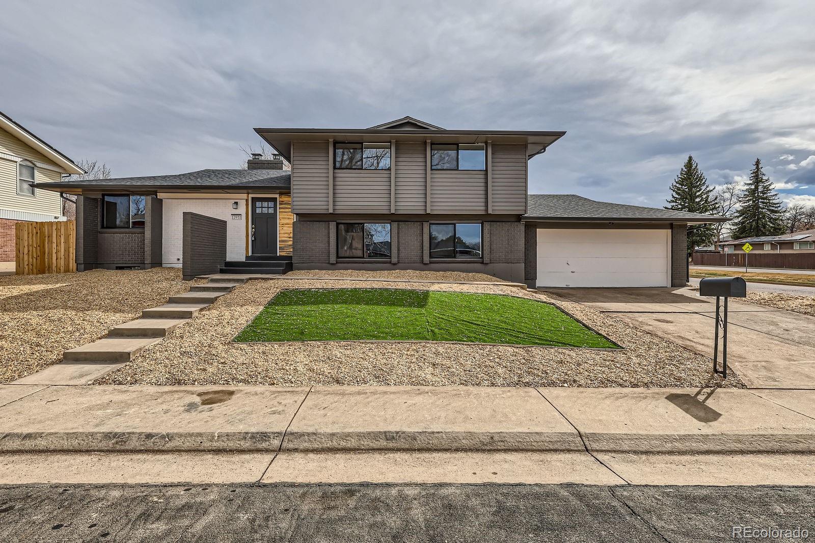 12932 E Elgin Place, denver MLS: 2387681 Beds: 4 Baths: 3 Price: $569,900