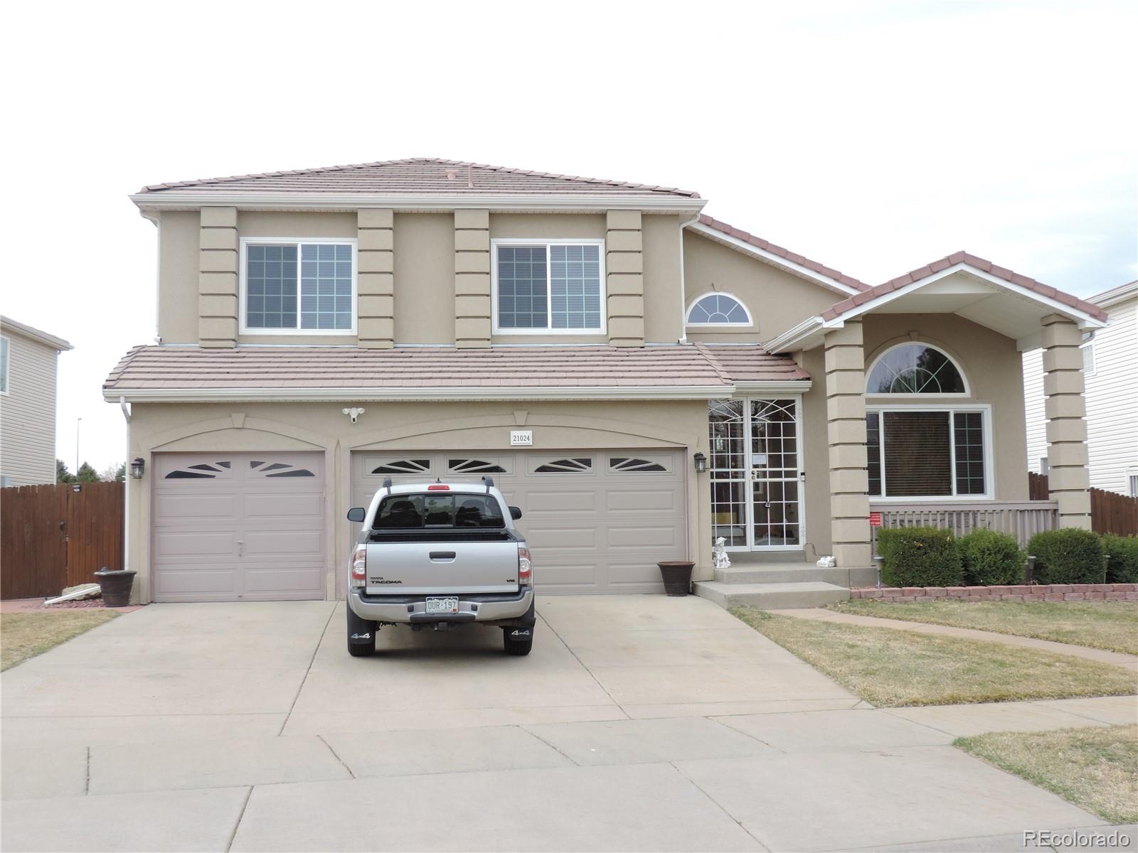 21024 E 49th Avenue, denver MLS: 6935784 Beds: 4 Baths: 4 Price: $599,000