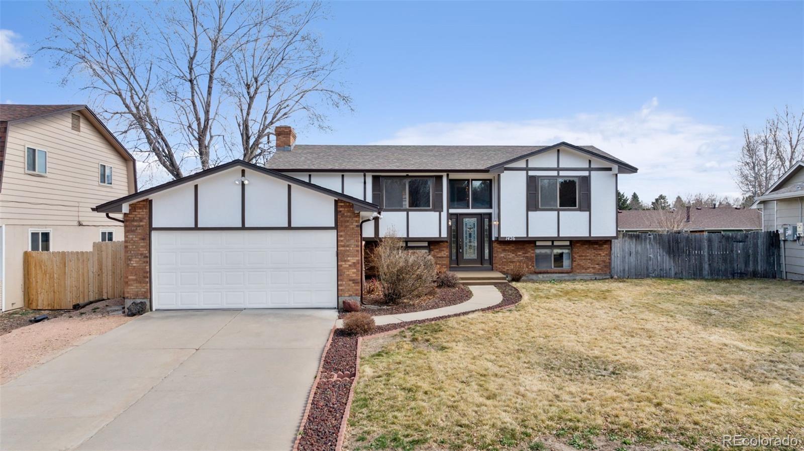 1426  39th Avenue, greeley MLS: 4751145 Beds: 4 Baths: 3 Price: $435,000