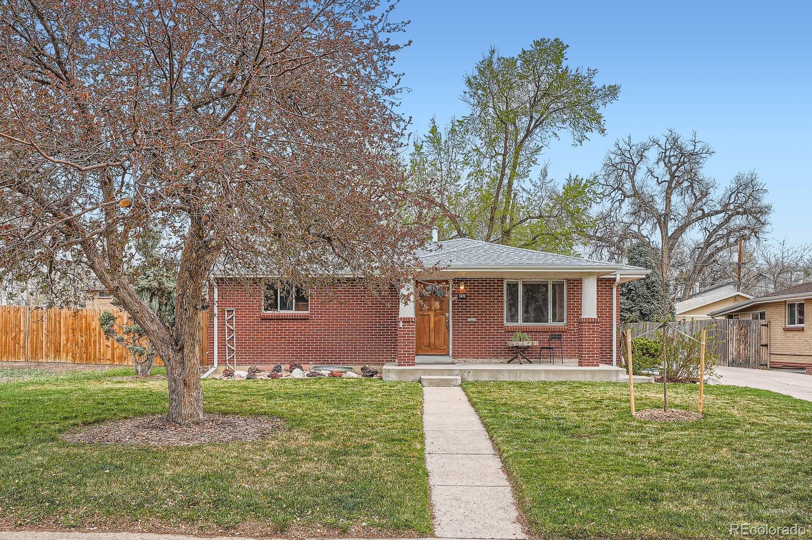 7470  Quitman Street, westminster MLS: 4833604 Beds: 3 Baths: 3 Price: $585,000