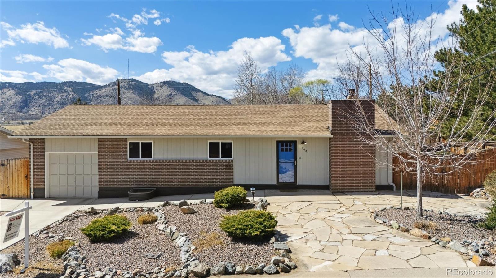 1621  Utah Street, golden MLS: 2800142 Beds: 6 Baths: 3 Price: $825,000
