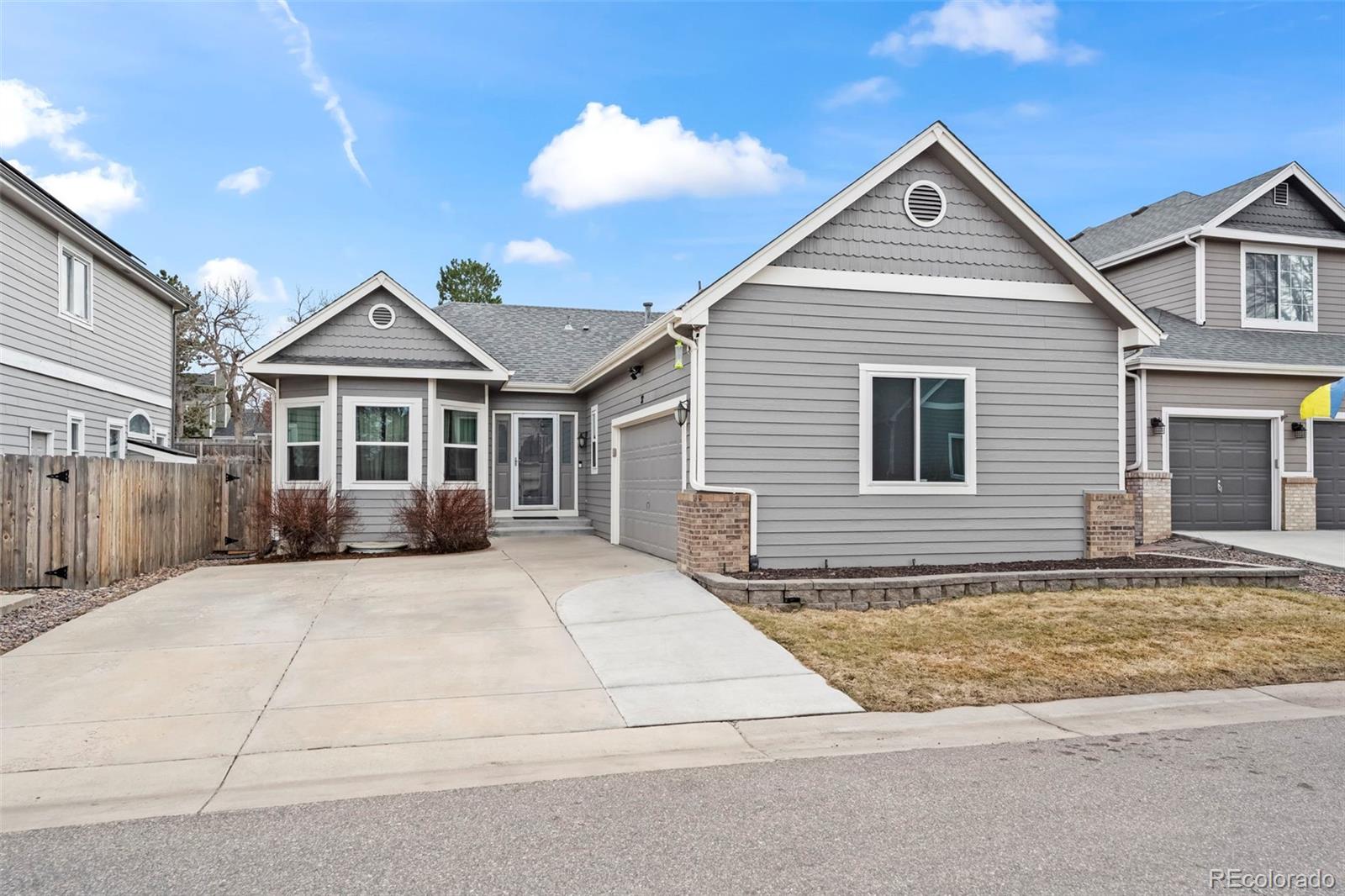 8501 W Union Avenue, littleton MLS: 5979310 Beds: 4 Baths: 3 Price: $699,000