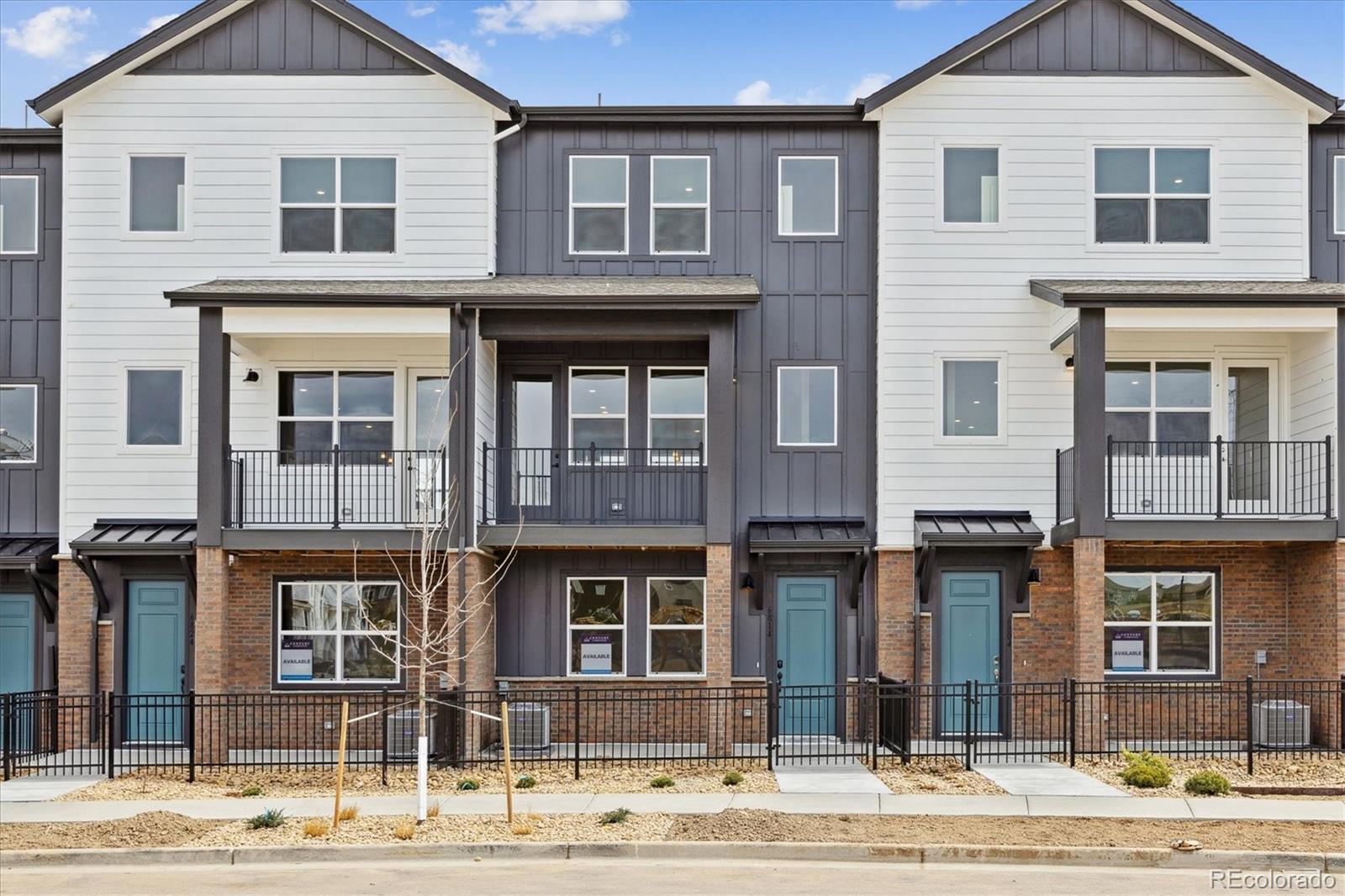 The Townes At Skyline Ridge Castle Pines Condo / Townhome | MLS #: 79591316804  Merseyside Lane , Castle Pines Beds: 3 Baths: 3 Price: $574,990