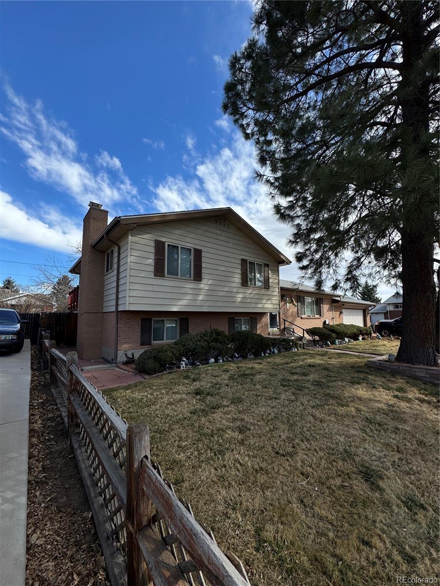 2167 E 115th Place, northglenn MLS: 5563297 Beds: 4 Baths: 2 Price: $340,000