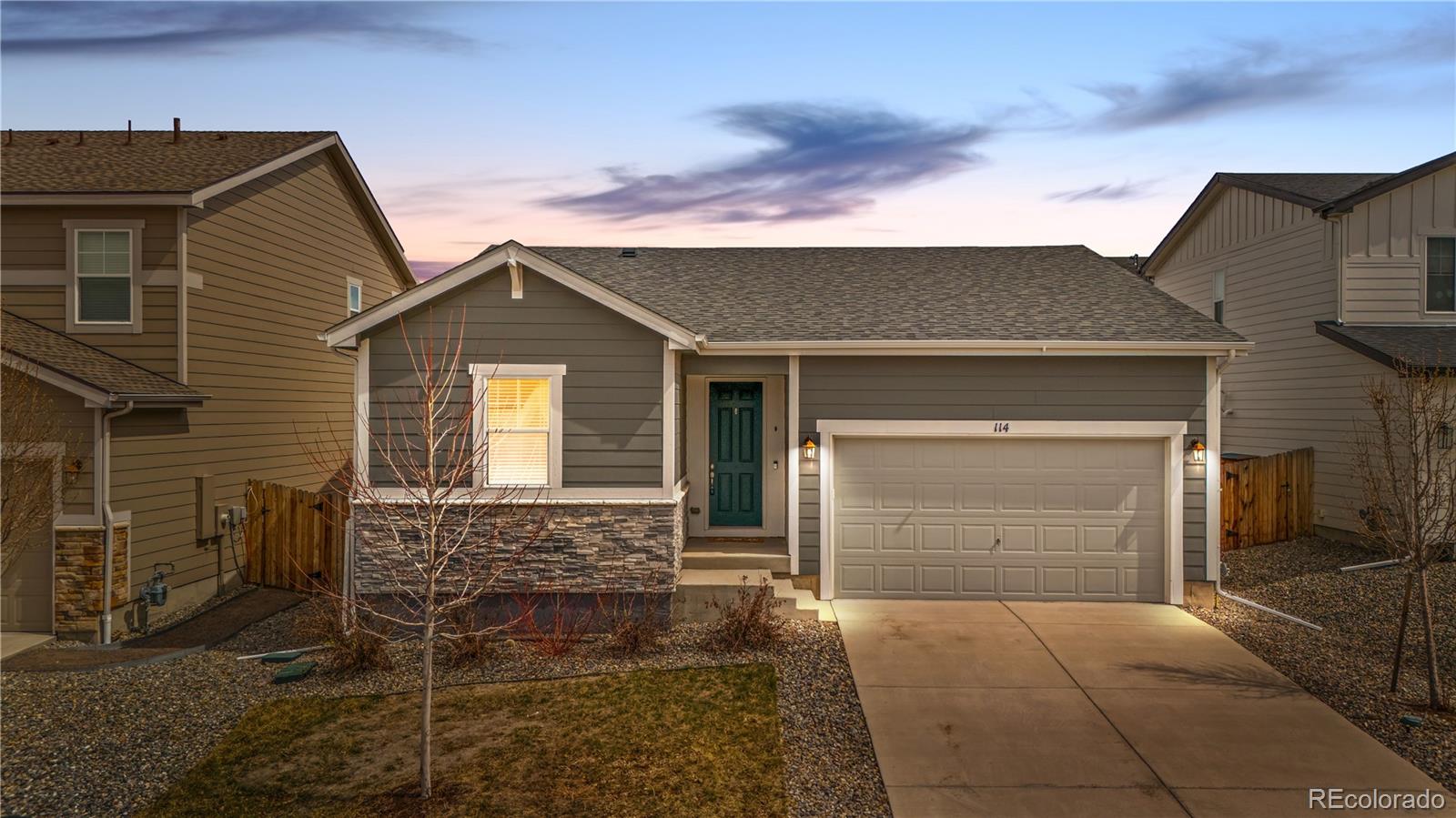 Founders Village Castle Rock Home | MLS #: 1736112114 S Edge Cliff Street, Castle Rock Beds: 2 Baths: 2 Price: $509,000