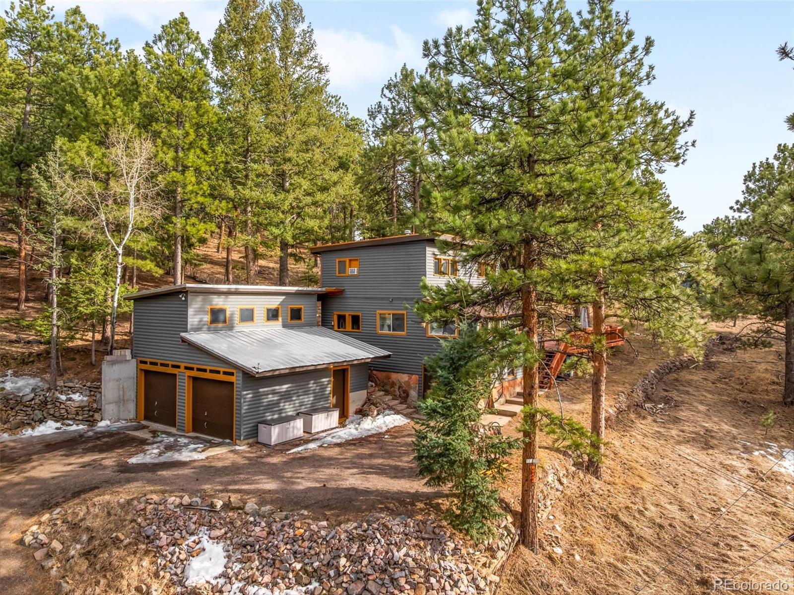 4986  White House Trail, evergreen MLS: 3116658 Beds: 2 Baths: 2 Price: $735,000