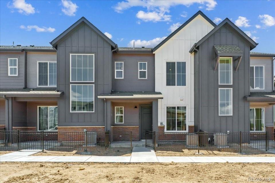 The Townes At Skyline Ridge Castle Pines Condo / Townhome | MLS #: 59363236902  Huddersfield Lane , Castle Pines Beds: 3 Baths: 3 Price: $514,990