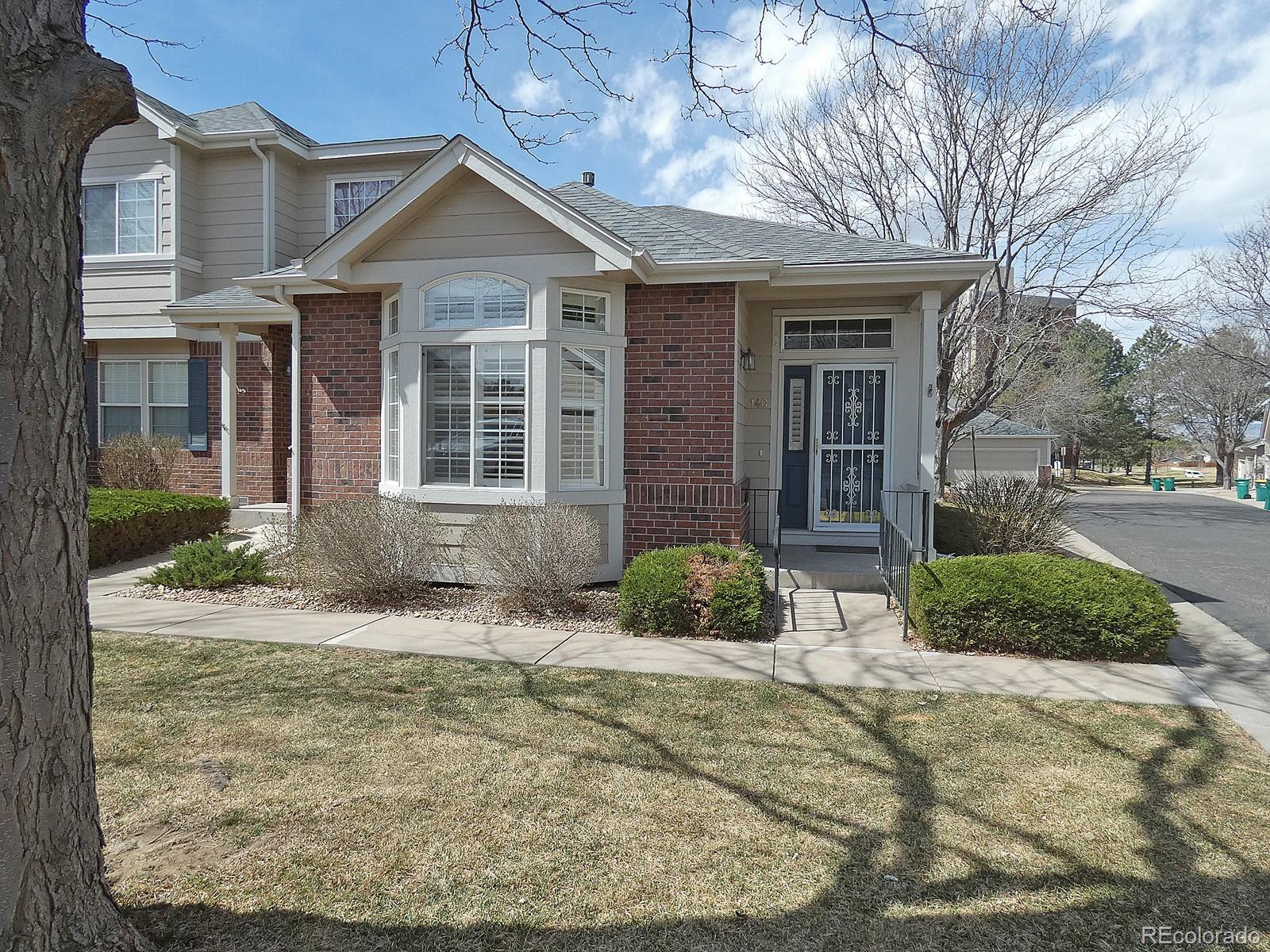 140 W Sterne Parkway , Littleton  MLS: 3289134 Beds: 2 Baths: 2 Price: $430,000
