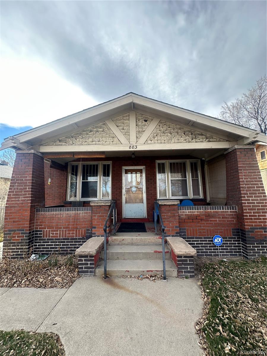 883 S Downing Street, denver MLS: 2749167 Beds: 5 Baths: 2 Price: $899,000