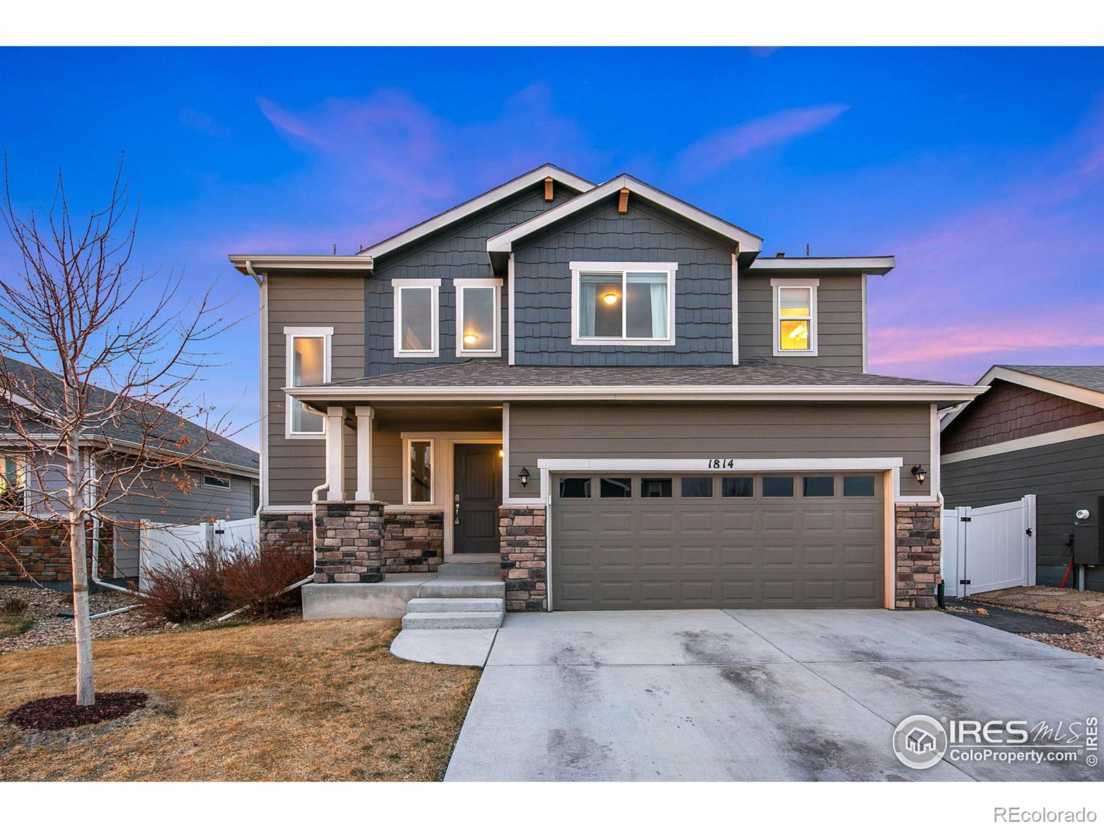1814  Ruddlesway Drive, windsor MLS: 4567891029453 Beds: 4 Baths: 4 Price: $525,000