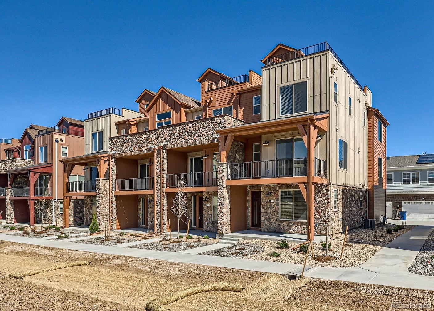 9658  Browns Peak Circle, littleton MLS: 5321058 Beds: 4 Baths: 4 Price: $649,990