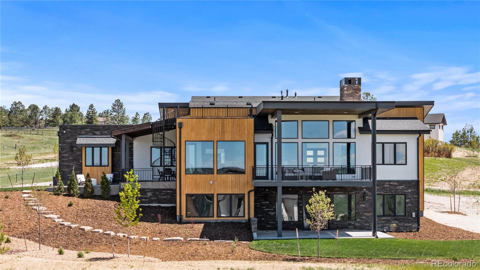 11115 evening hunt road, Franktown sold home. Closed on 2025-11-17 for $2,450,000.