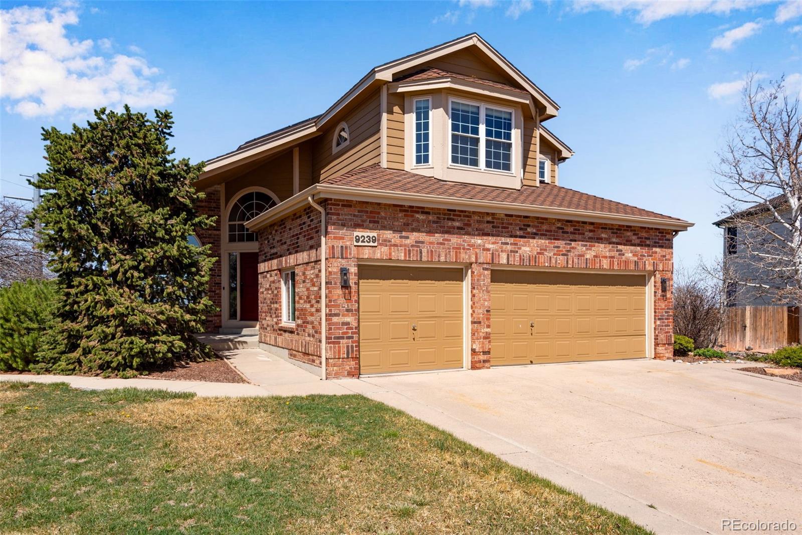 9239  Erminedale Drive, lone tree MLS: 8811453 Beds: 3 Baths: 3 Price: $850,000