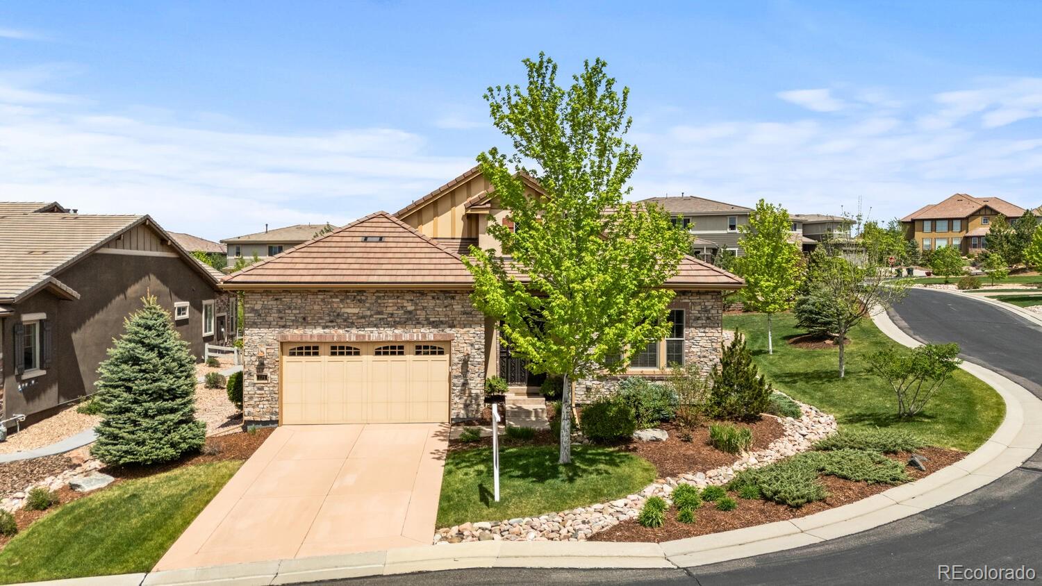 671  Hiddenbrook Court, littleton MLS: 7279991 Beds: 3 Baths: 4 Price: $1,199,000