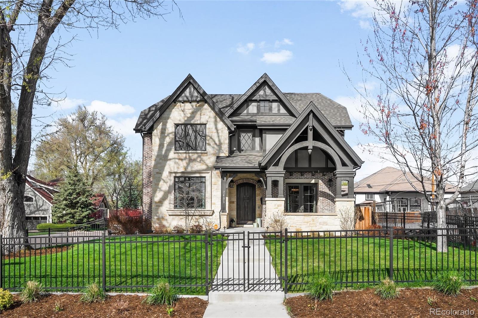 2495 s madison street, Denver sold home. Closed on 2025-07-02 for $2,567,500.